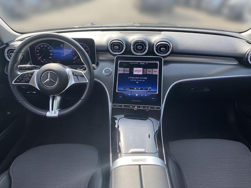 Mercedes-Benz Třídy C C 200 4MATIC kombi - fotka 9 z 26