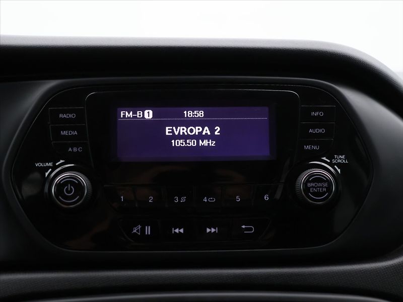 Fiat Tipo 1,4 i 70kW CZ Klimatizace 1Maj - fotka 19 z 29
