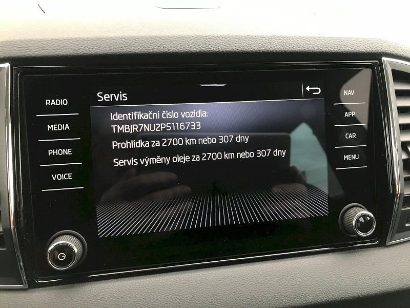 Škoda Karoq (2024) 1.5 TSI /110KW / 6MP / Style - fotka 13 z 28