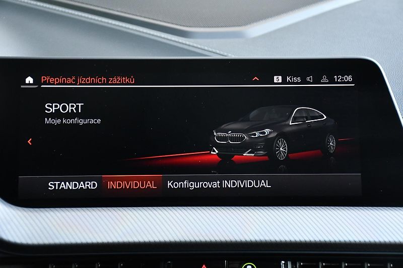 BMW Řada 2 218d TAŽNÉ HUD ČR 1M - fotka 33 z 41