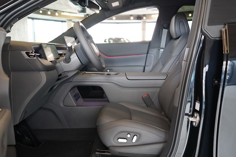Xpeng G6 (2026) AWD Performance - 487 HP !!! - fotka 21 z 52