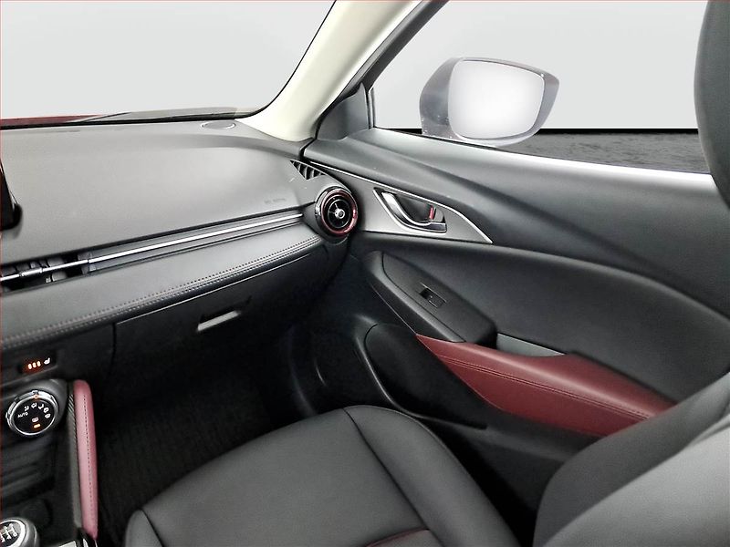 Mazda CX-3 (2018) Revolution 2.0 Skyactiv-G - fotka 8 z 22