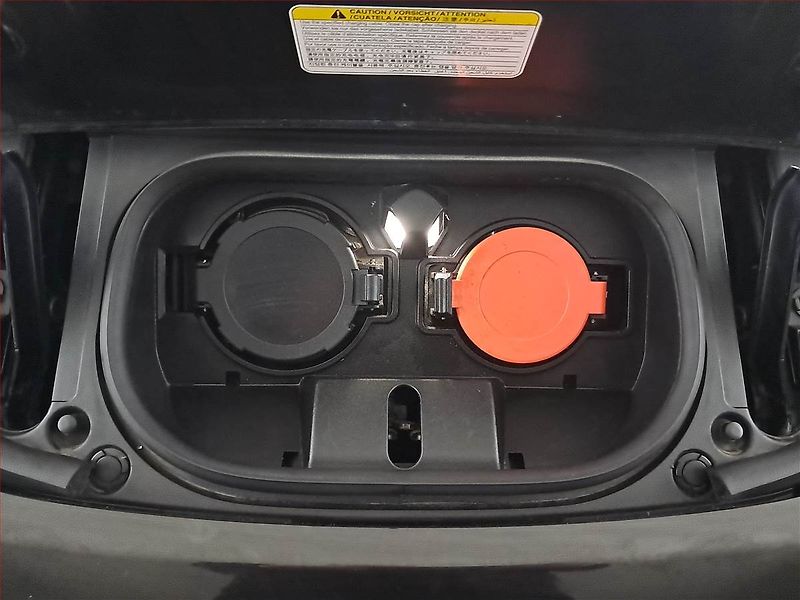 Nissan Leaf (2018) 40 kWh, SoH 80%, Automat - fotka 16 z 21