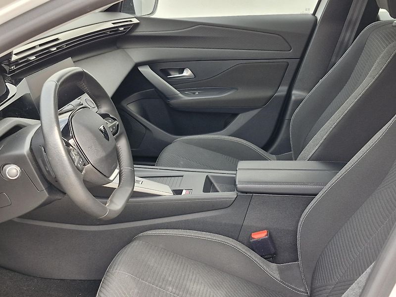 Peugeot 308 Active 1,5 BlueHDi (96 kW) A - fotka 6 z 6