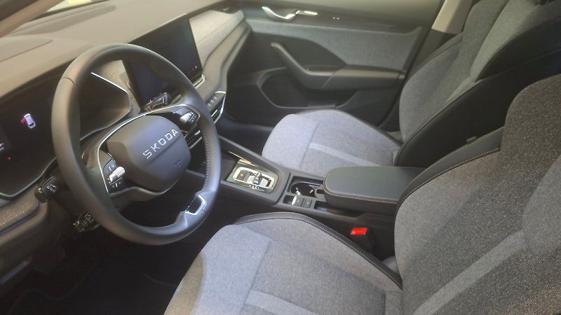 Škoda Octavia (2025) COMBI TOP SELECTION 1,5 TSI M- - fotka 11 z 22