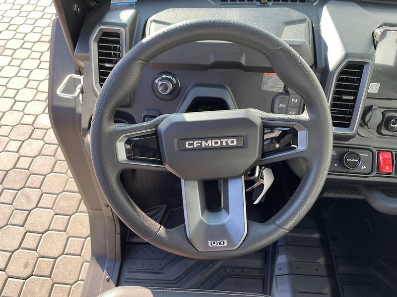 CFMOTO (2026) Gladiator U10 PRO Highland T1b - fotka 17 z 17