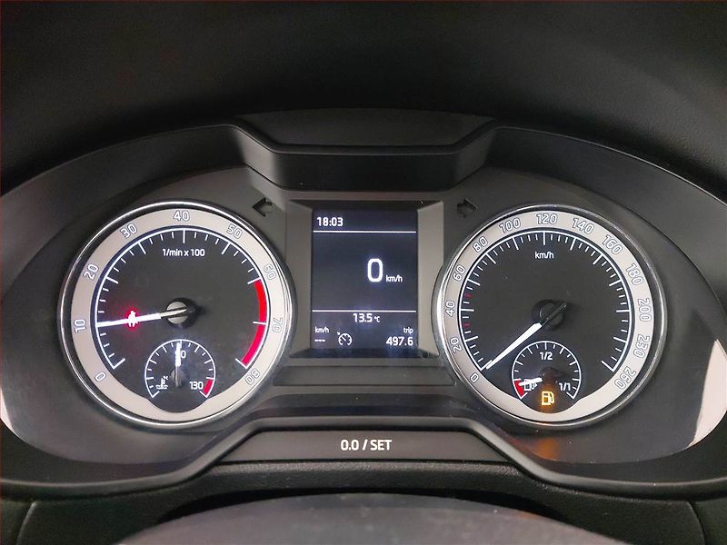 Škoda Octavia (2019) Ambition 1.5 TSI, Tempomat - fotka 11 z 21