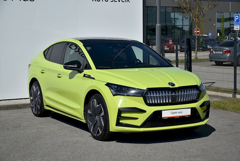 Škoda Enyaq (2023) RS 80 220 kW 4x4 - fotka 8 z 34