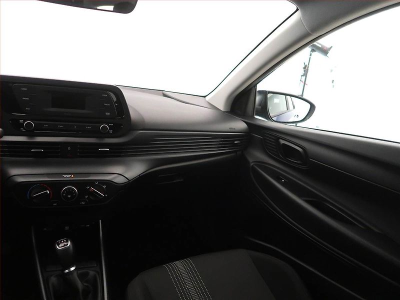 Hyundai Bayon (2022) Comfort 1.2 i, ČR,1.maj - fotka 8 z 17