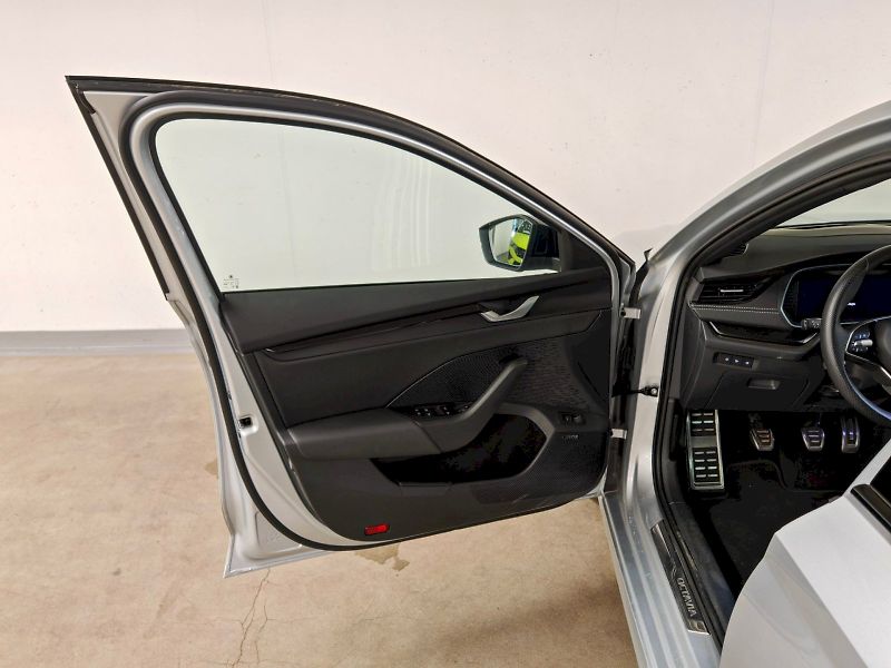 Škoda Octavia (2025) 1.5 TSI 110 kW Sportline - fotka 22 z 32