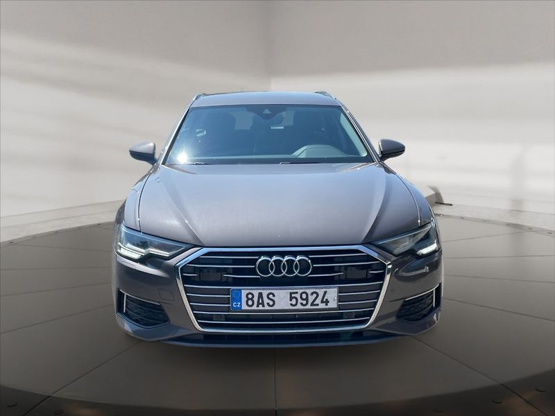 Audi A6 Avant 2,0 40TDI Design AT - fotka 2 z 11
