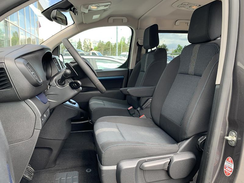 Peugeot Traveller L2 ACTIVE 2.0 BlueHDi 130kW AT - fotka 16 z 20