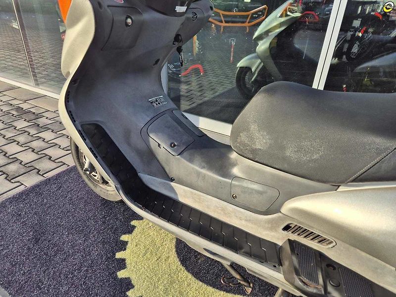 Honda FES 150 Pantheon (2000) - fotka 11 z 18