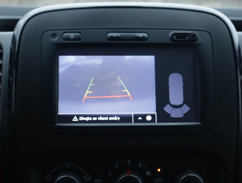 Opel Vivaro (2019) 1.6 BiCDTI - fotka 14 z 16