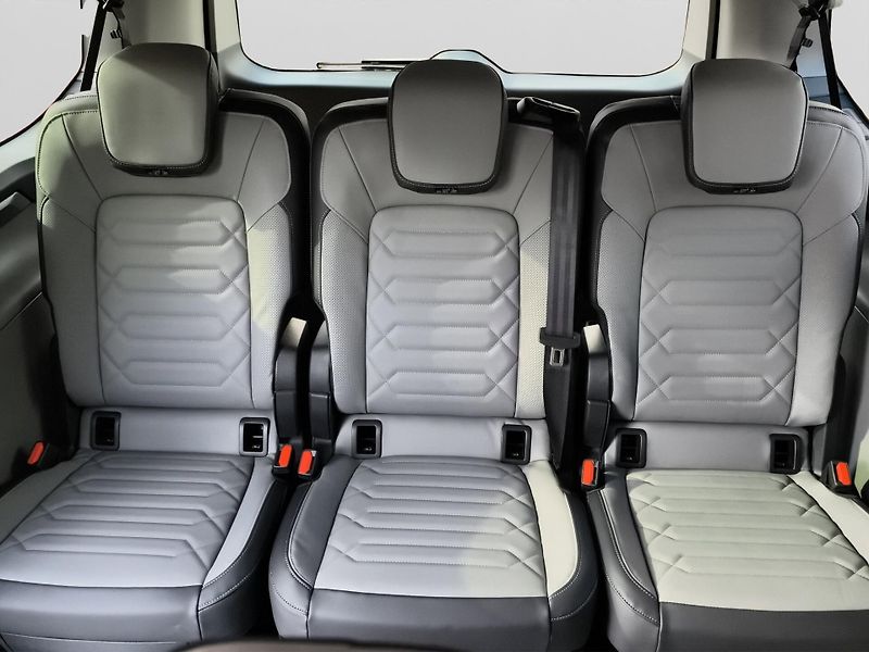 Ford Tourneo Custom (2026) 2,0 EcoBlue AWD L2 TITANIUM X - fotka 16 z 20