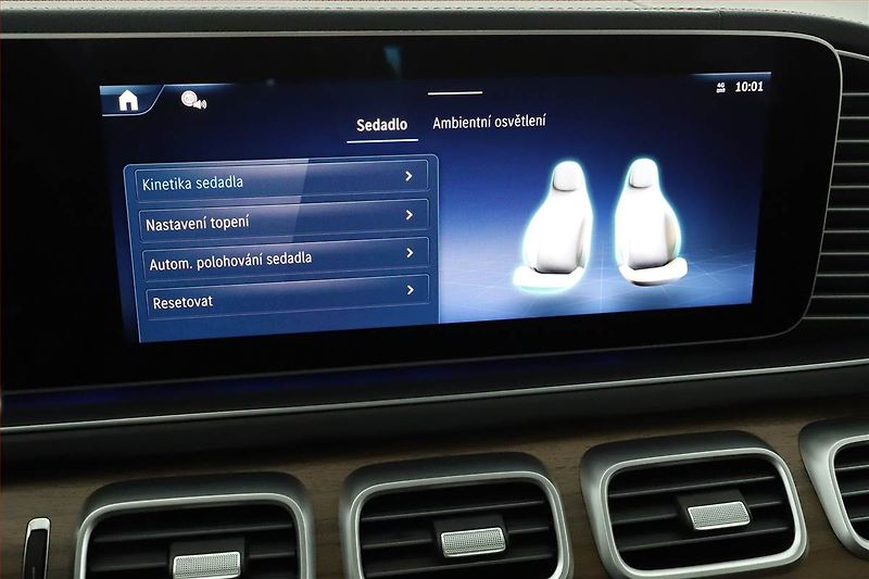 Mercedes-Benz GLS (2025) 450 d 4MATIC, AMG, KEYLESS - fotka 16 z 31