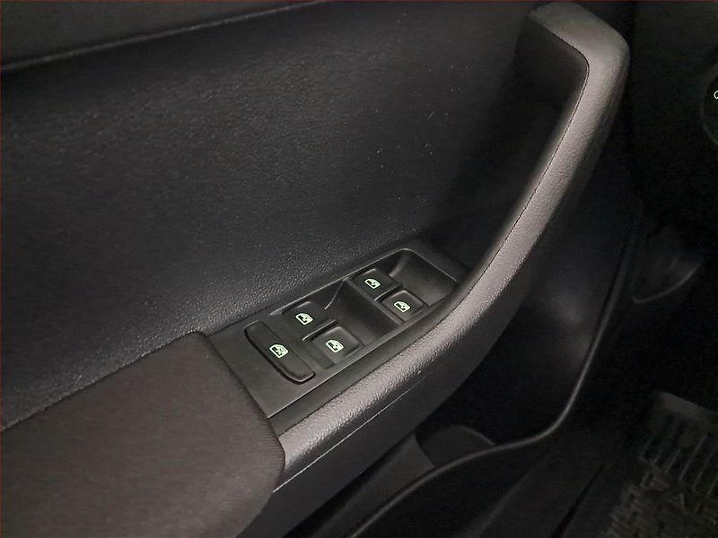 Škoda Fabia (2016) 1.2 TSI, ČR,1.maj, Serv.kniha - fotka 14 z 14