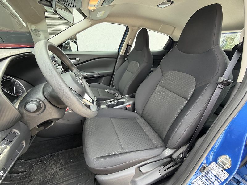 Nissan Juke 1.0 DIG-T 114 HP Acenta Trumf - fotka 20 z 25