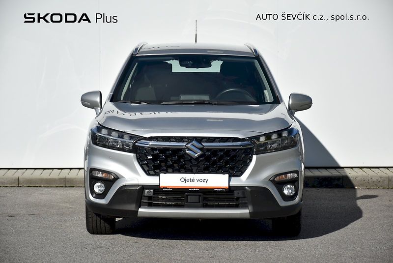 Suzuki SX4 S-Cross (2023) 1.4 BoosterJet 95kW 4x4 - fotka 4 z 29