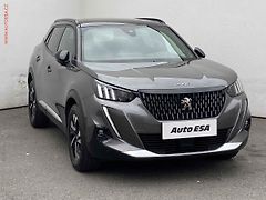 Peugeot 2008 (2022) 1.2 PT, GT, AT, LED, panor - fotografie inzerátu