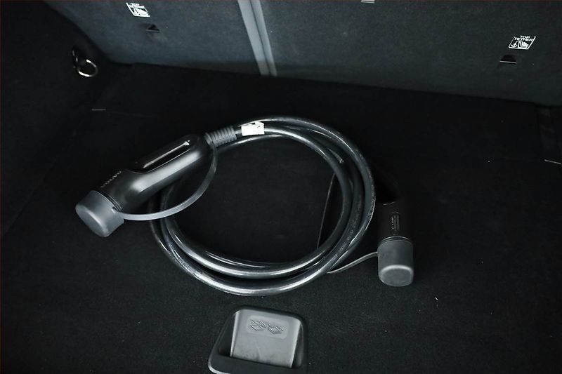 Volvo EX30 (2024) 51kWh Single Motor, SoH 97% - fotka 18 z 18