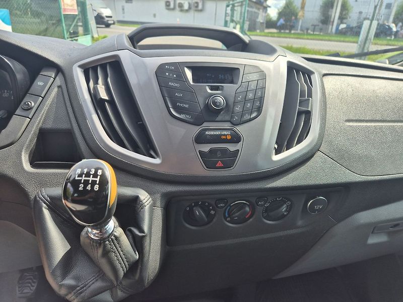 Ford Transit 2,2 TDCi, CZ, 7 míst, L3 - fotka 19 z 21