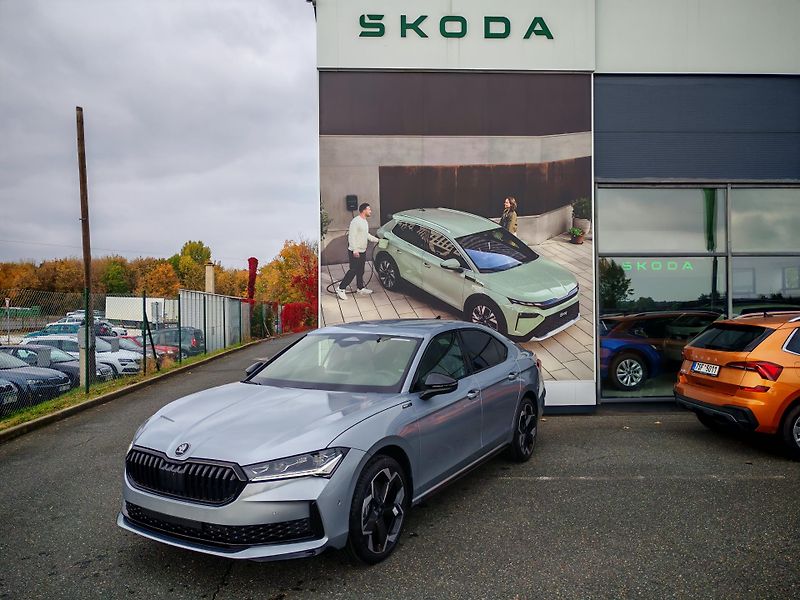 Škoda Superb (2026) Sportline, 2,0TSi,DSG, 4x4 - fotografie inzerátu