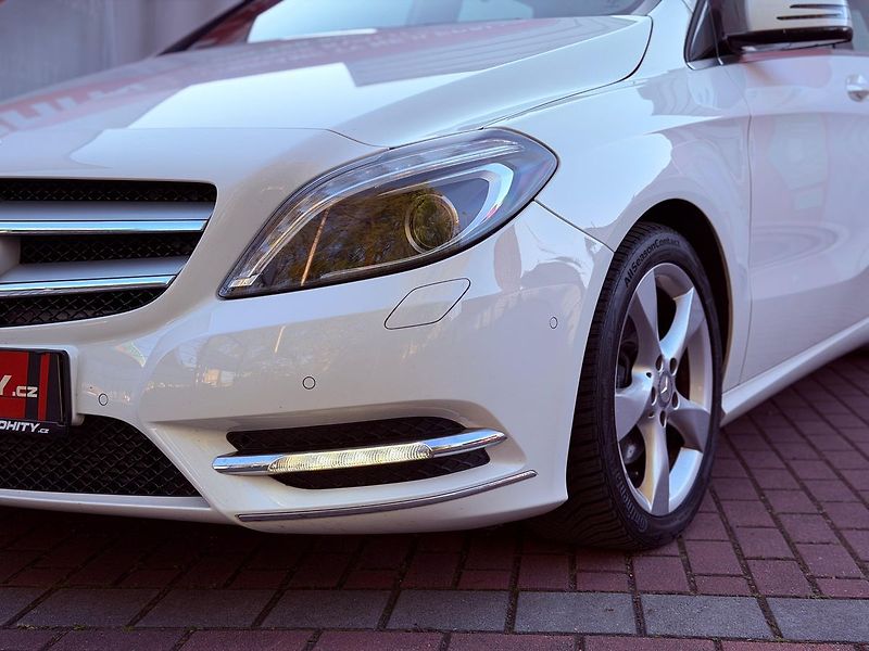 Mercedes-Benz Třídy B 180 Avantgarde 90 kW - fotka 3 z 27