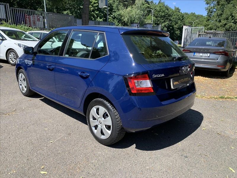 Škoda Fabia 1,0 MPI,1.MAJ,ČR - fotka 6 z 16