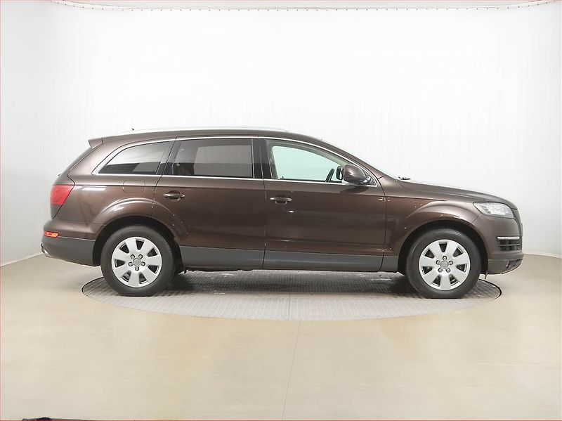 Audi Q7 (2012) 3.0 TDI, 4X4, Automat, Kůže - fotka 6 z 18