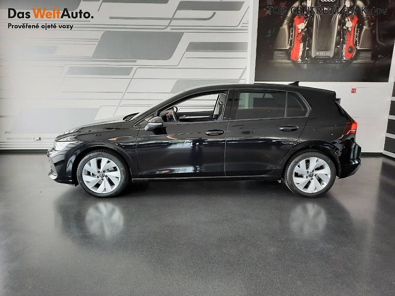 Volkswagen Golf (2025) People 1,5 TSI (85kW/116k) - fotka 3 z 25