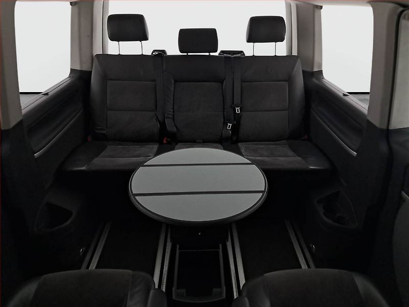 Volkswagen Multivan (2009) Highline 2.5 TDI 4Motion, 1Maj - fotka 10 z 15