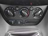 Ford Transit Connect (2015) Trend 1.6 TDCi, 3Místa, SR - náhled 16