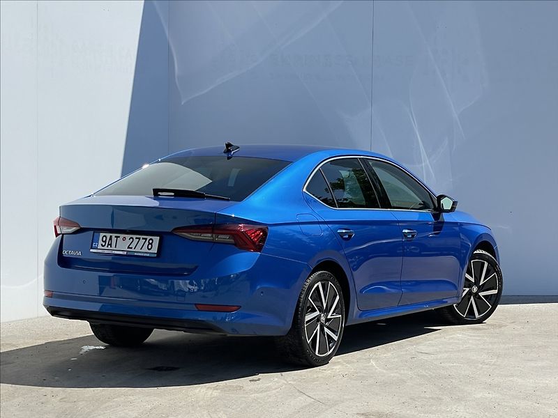 Škoda Octavia 2,0 TDI DSG Style Plus TAŽNÉ - fotka 3 z 24