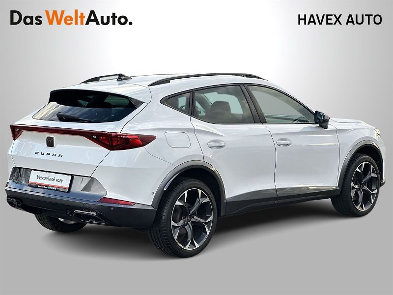 Cupra Formentor (2024) 1.5 TSI DSG - fotka 2 z 31