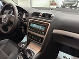 Škoda Octavia 1,4   TSI STYLE XENON SERVIS - náhled 17