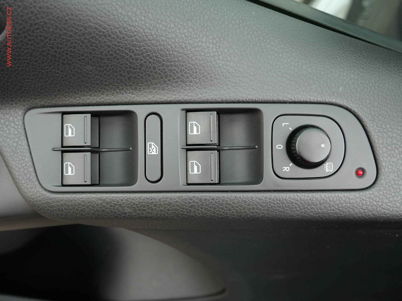 Volkswagen Tiguan (2011) 1.4TSi, servis.kniha - fotka 11 z 17