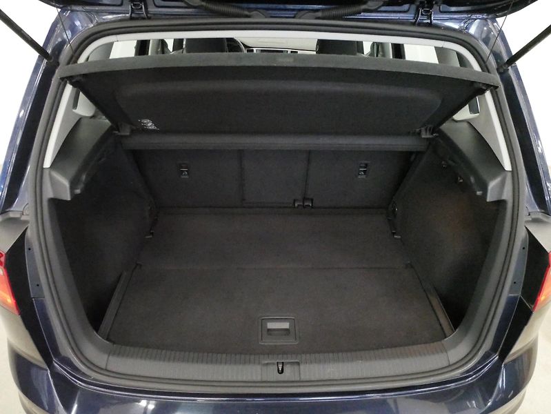 Volkswagen Golf Sportsvan - fotka 27 z 28