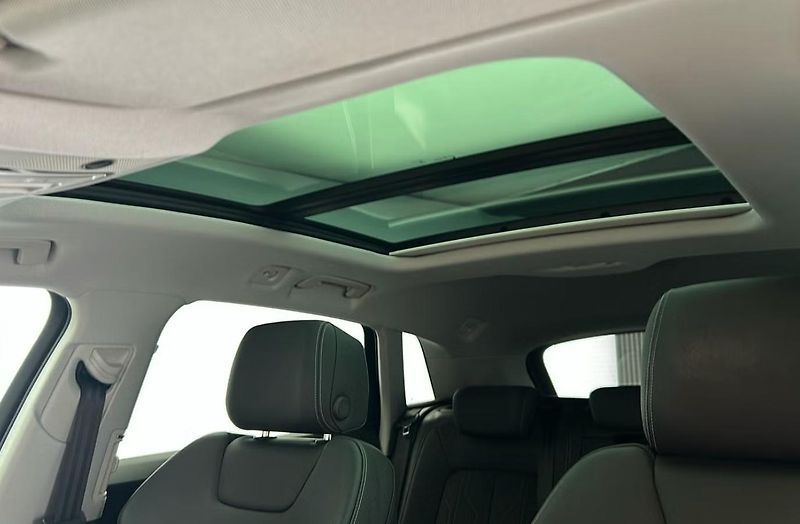 Audi Q8 e-tron 50 Q 360kam Pano Matrix BLIS - fotka 14 z 23