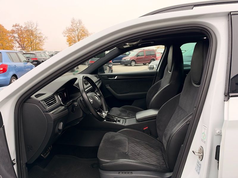 Škoda Superb (2021) Sportline 2.0 TSI 4x4 DSG - fotka 10 z 39