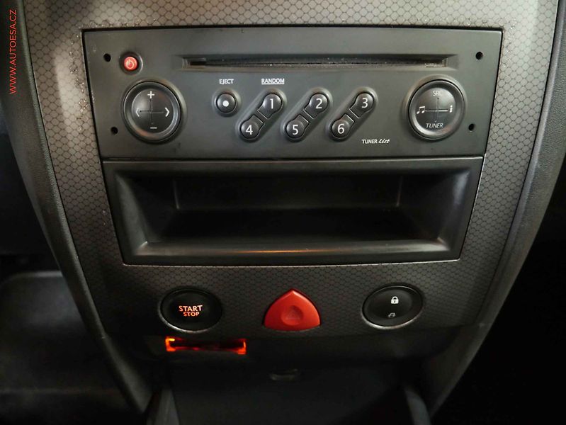 Renault Mégane (2003) 1.6i, ČR, AC, temp - fotka 14 z 15