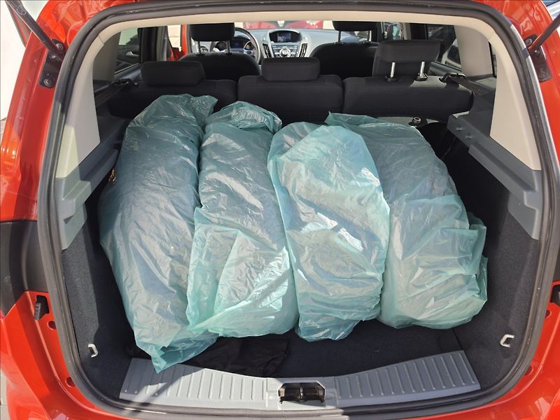 Ford C-MAX 1,6 1 110KW Titanium - fotka 24 z 40