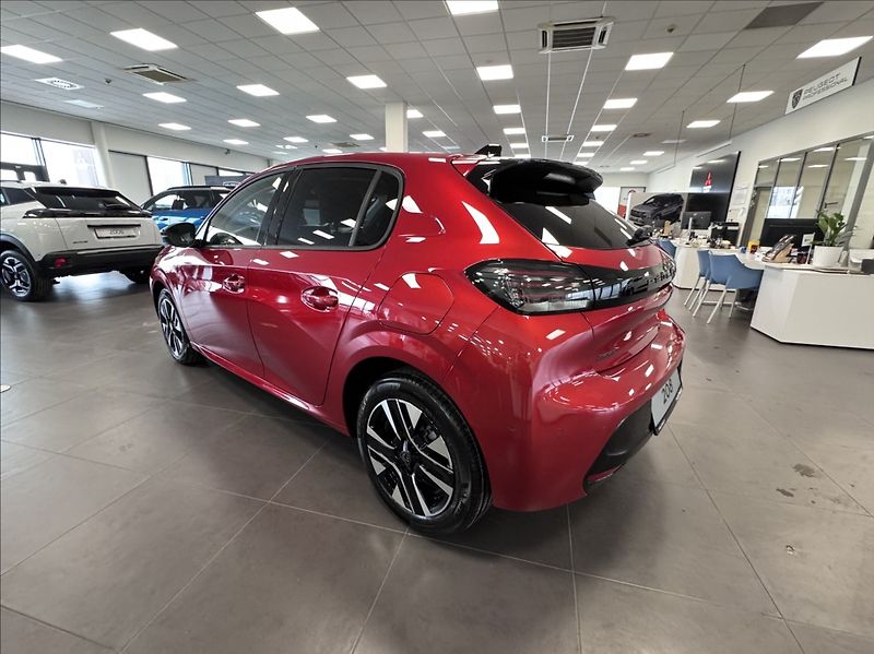 Peugeot 208 (2026) 1,2 ALLURE PT 100 S&S MAN6 - fotka 3 z 7