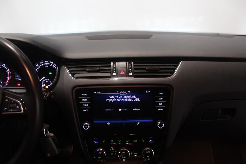 Škoda Octavia (2017) 1.4TSI DSG 110kW STYLE LED  - fotka 30 z 38