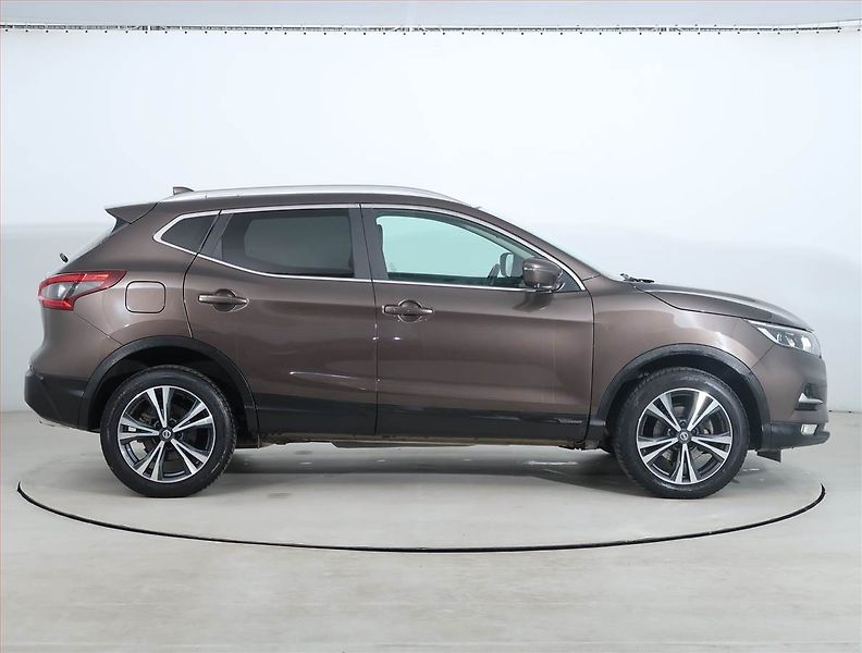 Nissan Qashqai (2018) N-Connecta 1.2 DIG-T - fotka 6 z 23