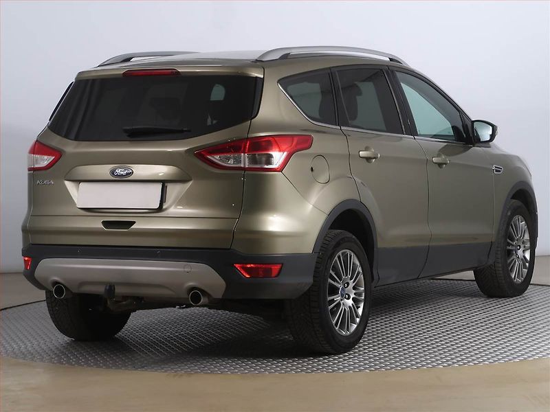 Ford Kuga (2014) 2.0 TDCi, 4X4, Navi, Tempomat - fotka 5 z 19