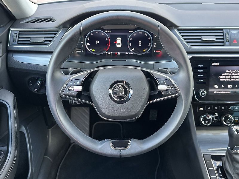 Škoda Superb (2023) 1.5 TSI DSG Style - fotka 6 z 30