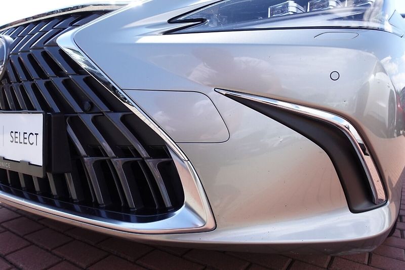 Lexus ES 300h ES300h 2,5HSD Prestige Top - fotka 37 z 39