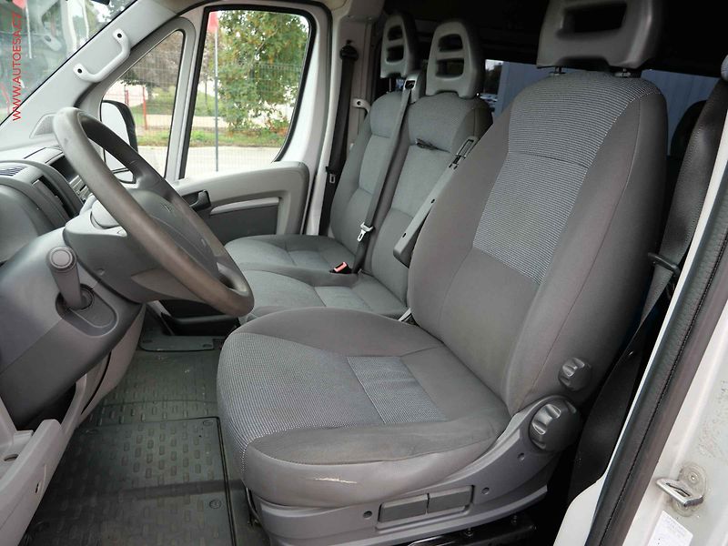 Citroën Jumper (2007) 2.2HDi 9míst, AC - fotka 9 z 16