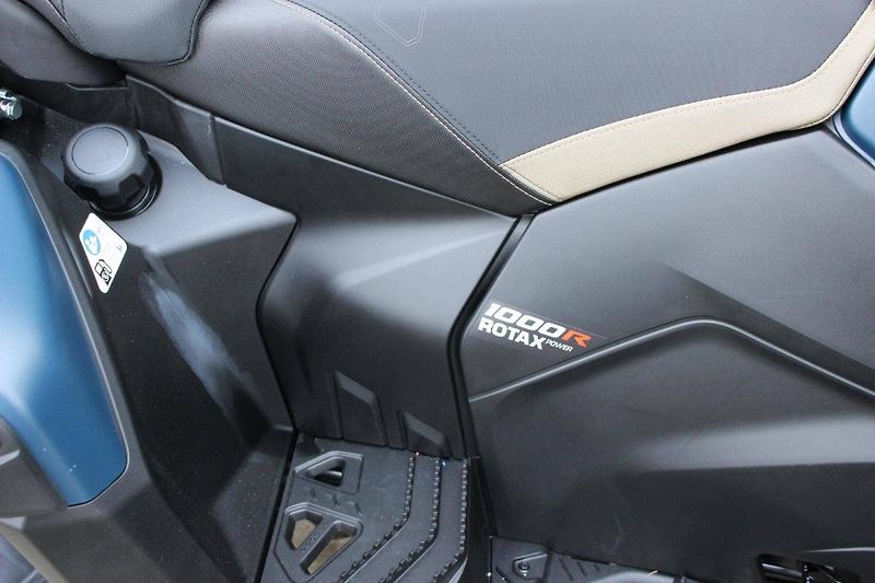 Can-Am Outlander Max 1000R LTD (2026) SAS ABS  T SKLADEM  4WTK - fotka 4 z 13